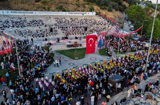 Gemlik’in Genç Sanatçıları, 19 Mayıs’ta Yeteneklerini Sergiledi